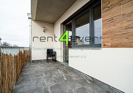 Pronájem bytu, Sobín, Ke Zličínu, byt 2+kk, 60 m2, novostavba, balkon, garáž. stání, vybavený , Rent4Ever.cz