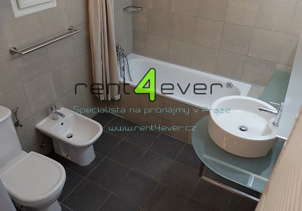 Pronájem bytu, Metro A Náměstí Míru, 4+1, 119 m2, cihla, po rekonstrukci, 2 terasy, část. vybavený, Rent4Ever.cz