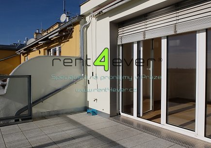 Pronájem bytu, Metro A Náměstí Míru, 4+1, 119 m2, cihla, po rekonstrukci, 2 terasy, část. vybavený, Rent4Ever.cz