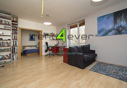 Pronájem bytu, Hrdlořezy, U Smetanky, 2+kk, 62 m2, novostavba, balkon, garáž. stání, vybavený, Rent4Ever.cz