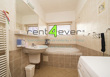 Pronájem bytu, Hrdlořezy, U Smetanky, 2+kk, 62 m2, novostavba, balkon, garáž. stání, vybavený, Rent4Ever.cz
