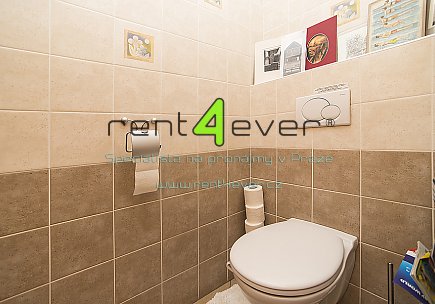 Pronájem bytu, Hrdlořezy, U Smetanky, 2+kk, 62 m2, novostavba, balkon, garáž. stání, vybavený, Rent4Ever.cz