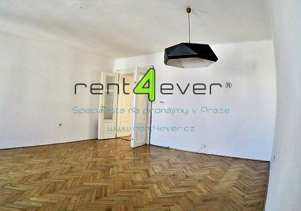 Pronájem bytu, Metro C I.P. Pavlova, Bělehradská, byt 2+1, 70 m2, cihla, sklep, nevybavený, Rent4Ever.cz