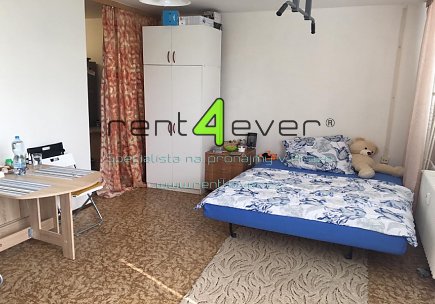 Pronájem bytu, Stodůlky, Blattného, byt 1+kk, 32 m2, vybavený nábytkem, Rent4Ever.cz