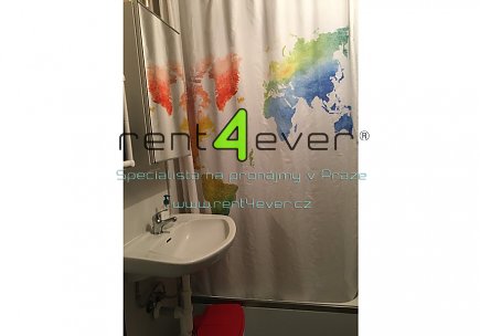 Pronájem bytu, Stodůlky, Blattného, byt 1+kk, 32 m2, vybavený nábytkem, Rent4Ever.cz