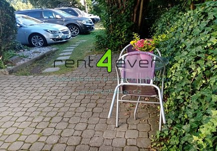 Pronájem bytu, Petrovice, Euklidova, 2 pokoje v RD, 20 m2, cihla, zahrada, zařízené, Rent4Ever.cz