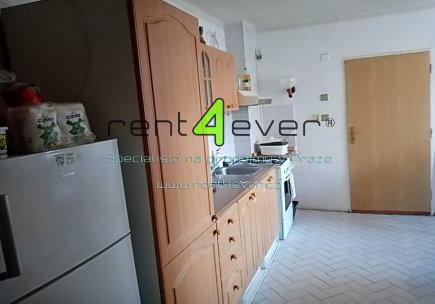 Pronájem bytu, Petrovice, Euklidova, 2 pokoje v RD, 20 m2, cihla, zahrada, zařízené, Rent4Ever.cz
