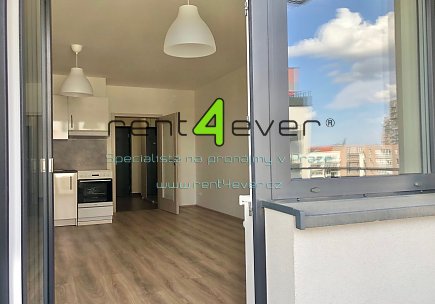 Pronájem bytu, Letňany, Škrábkových, byt 1+kk, 35 m2, novostavba, balkon, nevybavený, Rent4Ever.cz