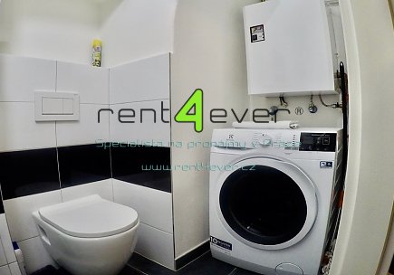 Pronájem bytu, Malá Strana, Tržiště, byt 2+kk, 50 m2, cihla, částečně zařízený nábytkem, Rent4Ever.cz