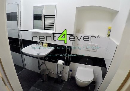 Pronájem bytu, Malá Strana, Tržiště, byt 2+kk, 50 m2, cihla, částečně zařízený nábytkem, Rent4Ever.cz