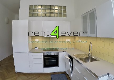 Pronájem bytu, Smíchov, Lidická, byt 2+1, 75 m2, cihla, po rekonstrukci, komora, výtah, nevybavený, Rent4Ever.cz