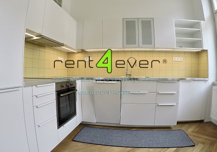 Pronájem bytu, Smíchov, Lidická, byt 2+1, 75 m2, cihla, po rekonstrukci, komora, výtah, nevybavený, Rent4Ever.cz