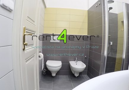 Pronájem bytu, Smíchov, Lidická, byt 2+1, 75 m2, cihla, po rekonstrukci, komora, výtah, nevybavený, Rent4Ever.cz