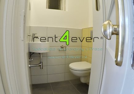 Pronájem bytu, Smíchov, Lidická, byt 2+1, 75 m2, cihla, po rekonstrukci, komora, výtah, nevybavený, Rent4Ever.cz