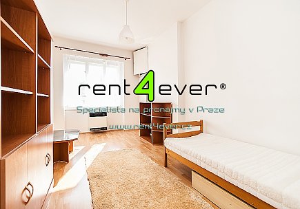 Pronájem bytu, Vršovice, Novgorodská, 2+kk, 48 m2, cihla, komora, výtah, nezařízený, Rent4Ever.cz