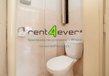 Pronájem bytu, Vršovice, Novgorodská, 2+kk, 48 m2, cihla, komora, výtah, nezařízený, Rent4Ever.cz