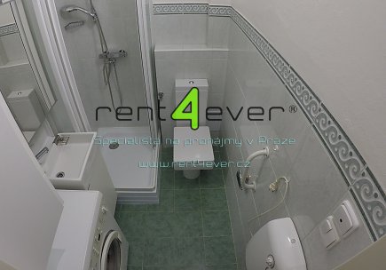 Pronájem bytu, Metro A Strašnická, Srbínská, byt 1+1, 46 m2, po rekonstrukci, nevybavený, Rent4Ever.cz