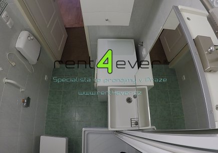 Pronájem bytu, Metro A Strašnická, Srbínská, byt 1+1, 46 m2, po rekonstrukci, nevybavený, Rent4Ever.cz