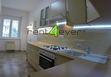 Pronájem bytu, Metro A Strašnická, Srbínská, byt 1+1, 46 m2, po rekonstrukci, nevybavený, Rent4Ever.cz