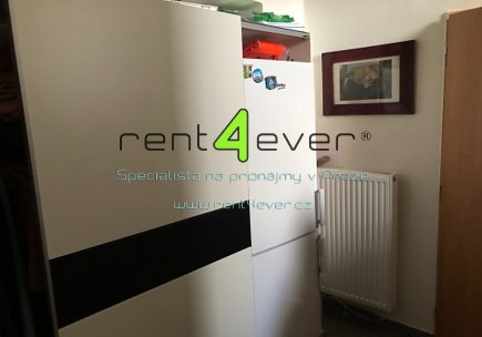 Pronájem bytu, Ďáblice, Hřenská, byt 1+kk, 20 m2, cihla, po rekonstrukci, vybavený nábytkem, Rent4Ever.cz