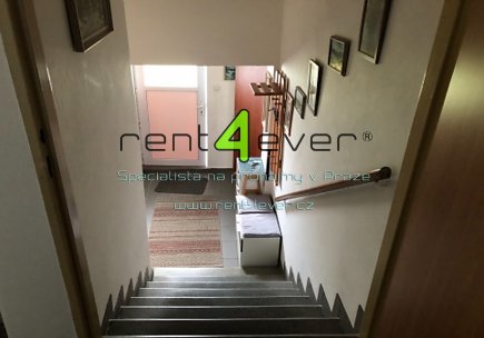 Pronájem bytu, Ďáblice, Hřenská, byt 1+kk, 20 m2, po rekonstrukci, vybavený, pro 1 osobu - muže, Rent4Ever.cz