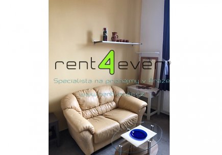 Pronájem bytu, Ďáblice, Hřenská, byt 1+kk, 20 m2, cihla, po rekonstrukci, vybavený nábytkem, Rent4Ever.cz