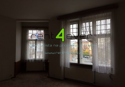Pronájem bytu, Vyšehrad, Svobodova, 3+kk, 81 m2, cihla, 2x komora, vestavěné patro, nezařízený , Rent4Ever.cz