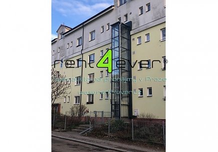 Pronájem bytu, Kobylisy, Vršní, mezonetový byt 3+kk, 50.3 m2, cihla, terasa, sklep, část. vybavený, Rent4Ever.cz