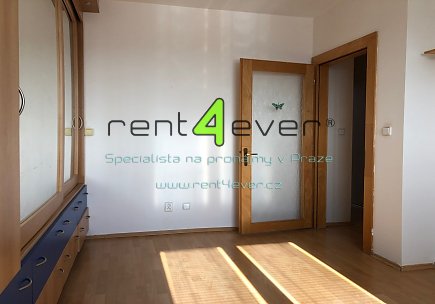 Pronájem bytu, Kobylisy, Vršní, mezonetový byt 3+kk, 50.3 m2, cihla, terasa, sklep, část. vybavený, Rent4Ever.cz