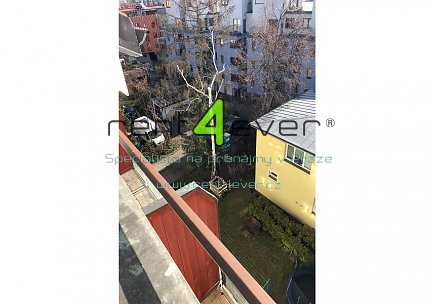 Pronájem bytu, Kobylisy, Vršní, mezonetový byt 3+kk, 50.3 m2, cihla, terasa, sklep, část. vybavený, Rent4Ever.cz