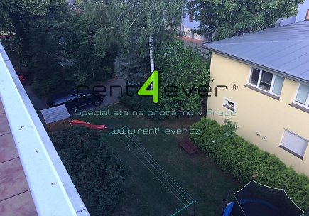 Pronájem bytu, Kobylisy, Vršní, mezonetový byt 3+kk, 50.3 m2, cihla, terasa, sklep, část. vybavený, Rent4Ever.cz