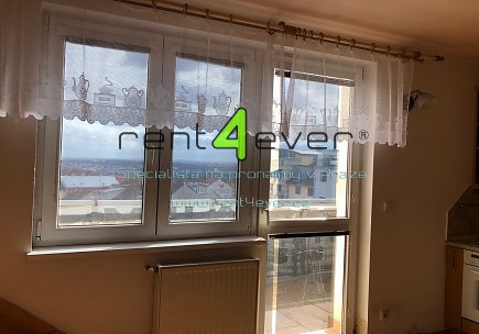 Pronájem bytu, Kobylisy, Vršní, mezonetový byt 3+kk, 50.3 m2, cihla, terasa, sklep, část. vybavený, Rent4Ever.cz
