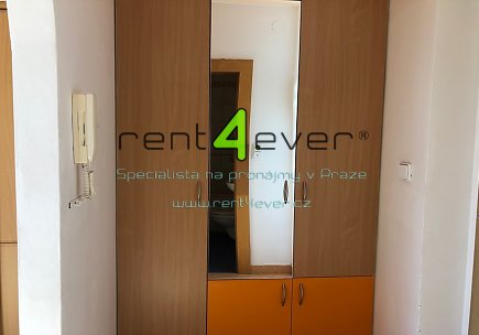 Pronájem bytu, Kobylisy, Vršní, mezonetový byt 3+kk, 50.3 m2, cihla, terasa, sklep, část. vybavený, Rent4Ever.cz