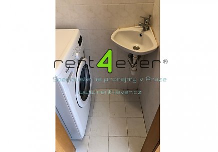 Pronájem bytu, Kobylisy, Vršní, mezonetový byt 3+kk, 50.3 m2, cihla, terasa, sklep, část. vybavený, Rent4Ever.cz