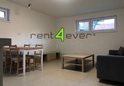 Pronájem bytu, Kamýk, Dolnojirčanská, suterénní byt 2+kk v RD, 41 m2, po rekonstrukci, zařízený, Rent4Ever.cz
