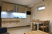 Pronájem bytu, Kamýk, Dolnojirčanská, suterénní byt 2+kk v RD, 41 m2, po rekonstrukci, zařízený, Rent4Ever.cz