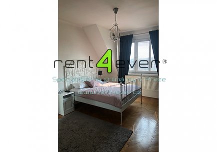 Pronájem bytu, Smíchov, Nad Kesnerkou, byt 2+1 v činžovní vile, 70 m2, částečně vybavený nábytkem, Rent4Ever.cz