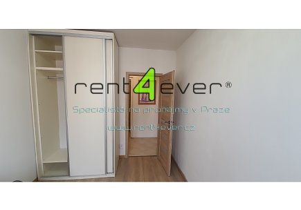 Pronájem bytu, Ruzyně, Ciolkovského, byt 2+kk, 52 m2, po komplet. rekonstrukci, komora, vybavený, Rent4Ever.cz
