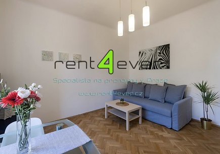 Pronájem bytu, Vinohrady, Jičínská, 2+kk, 58 m2, cihla, po rekonstrukci, garáž. stání, vybavený , Rent4Ever.cz