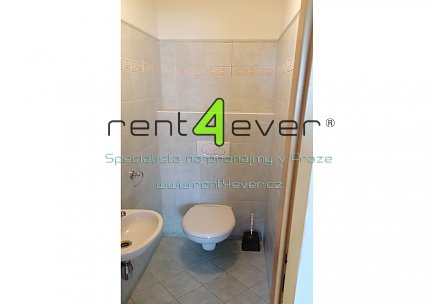 Pronájem bytu, Hloubětín, Slévačská, byt 3+kk, 67 m2, po rekonstrukci, lodžie, nevybavený, Rent4Ever.cz