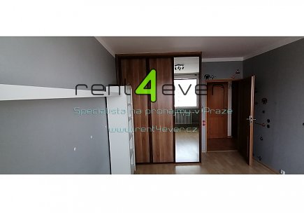 Pronájem bytu, Hloubětín, Slévačská, byt 3+kk, 67 m2, po rekonstrukci, lodžie, nevybavený, Rent4Ever.cz