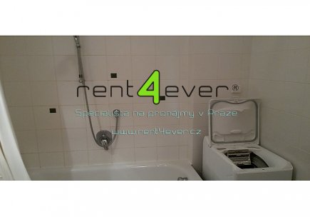 Pronájem bytu, Břevnov, Na Petynce, byt 1+kk, 40 m2, cihla, výtah, nevybavený nábytkem, Rent4Ever.cz