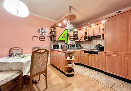 Pronájem bytu, Nusle, Kotorská, byt 3+kk, 64 m2, lodžie, komora, zařízený nábytkem, Rent4Ever.cz