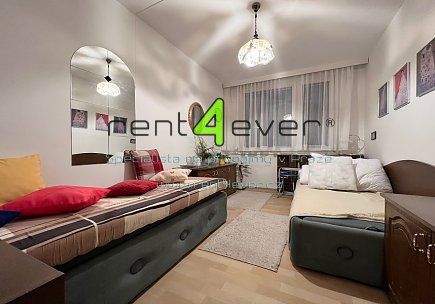 Pronájem bytu, Nusle, Kotorská, byt 3+kk, 64 m2, lodžie, komora, zařízený nábytkem, Rent4Ever.cz
