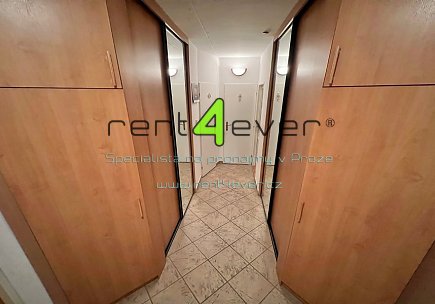 Pronájem bytu, Nusle, Kotorská, byt 3+kk, 64 m2, lodžie, komora, zařízený nábytkem, Rent4Ever.cz