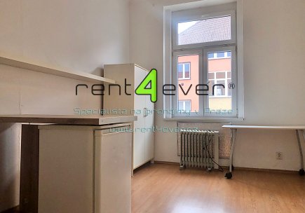 Pronájem bytu, Libeň, Vosmíkových, byt 1+kk, 20 m2, částečně zařízený, pouze pro 1 osobu, Rent4Ever.cz