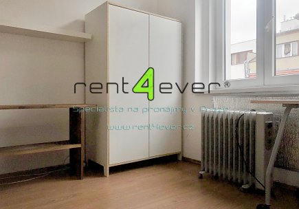 Pronájem bytu, Libeň, Vosmíkových, byt 1+kk, 20 m2, částečně zařízený, pouze pro 1 osobu, Rent4Ever.cz
