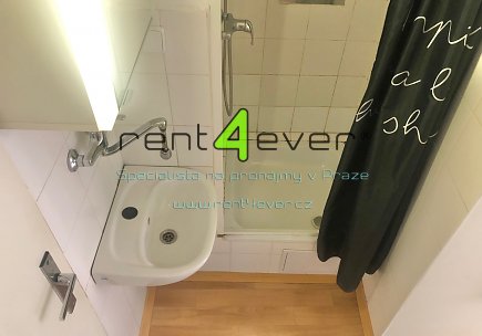 Pronájem bytu, Libeň, Vosmíkových, byt 1+kk, 20 m2, částečně zařízený, pouze pro 1 osobu, Rent4Ever.cz