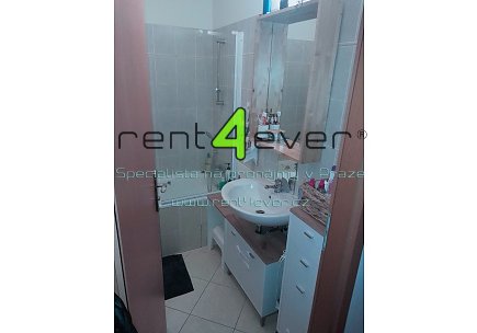 Pronájem bytu, Kbely, Blériotova, byt 3+kk, 80 m2, novostavba, balkon, sklep, nezařízený nábytkem, Rent4Ever.cz