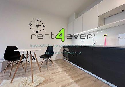 Pronájem bytu, Libuš, Na domovině, luxusní byt 1+kk, 33.6 m2, lodžie, vybavený nábytkem, Rent4Ever.cz